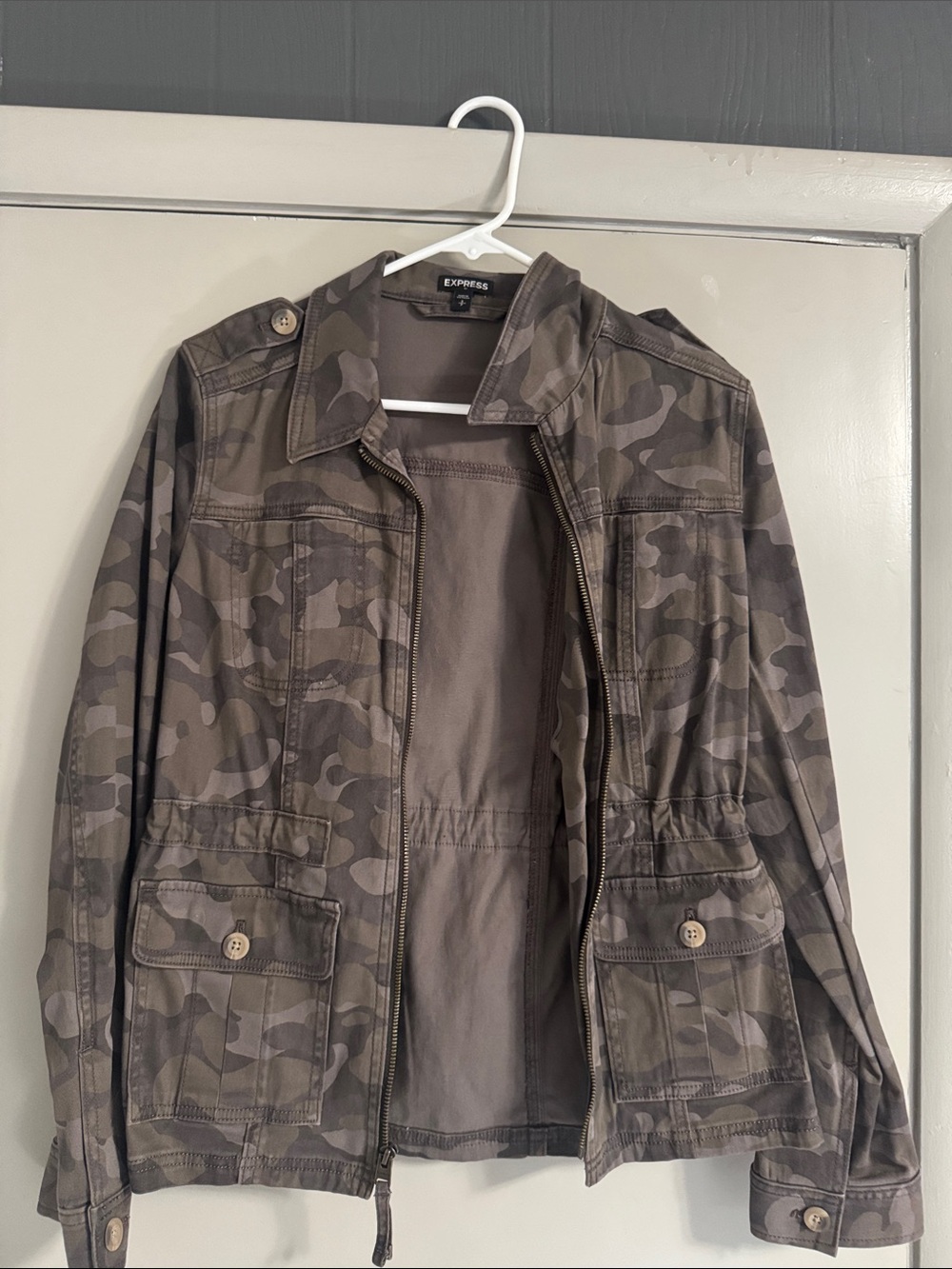 Express Women’s Camo Utility Jacket - Olive/Gray